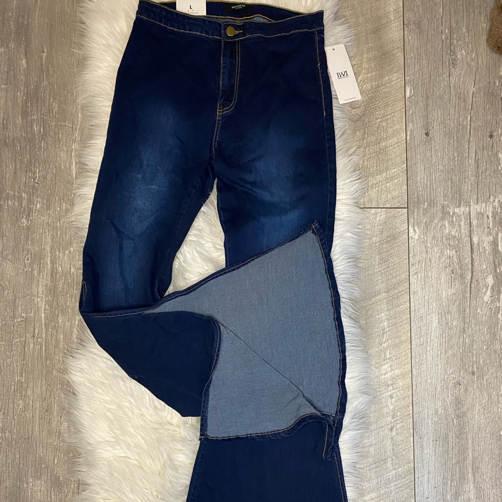 SOLD ❌ - Picture 2 of 3